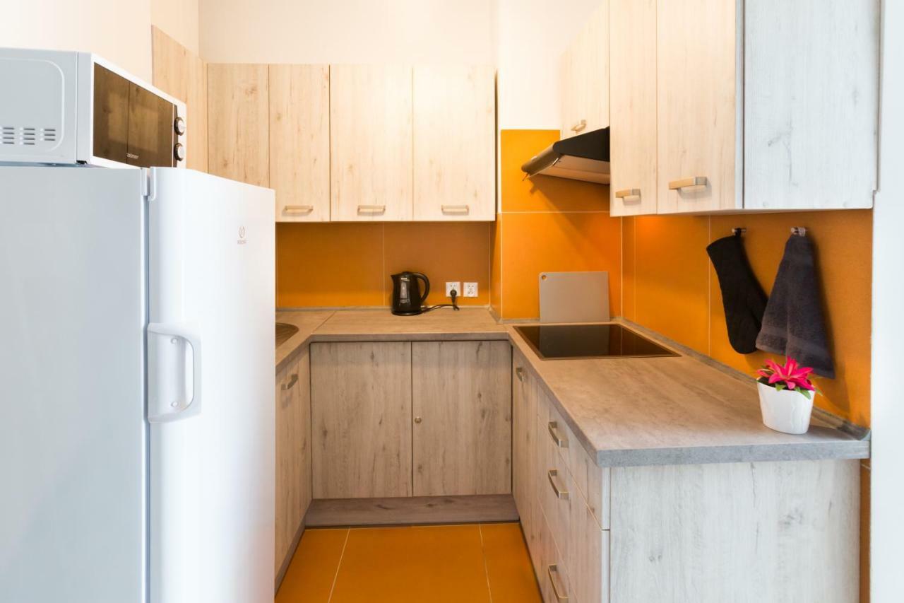 Dot Hostel - Pokoje I Noclegi W Centrum Bielsko-Biała Exterior foto