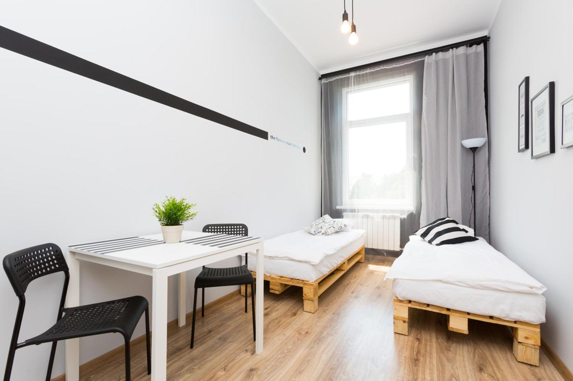 Dot Hostel - Pokoje I Noclegi W Centrum Bielsko-Biała Exterior foto