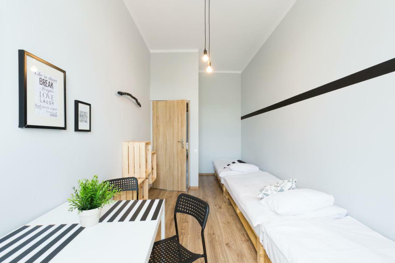 Dot Hostel - Pokoje I Noclegi W Centrum Bielsko-Biała Exterior foto